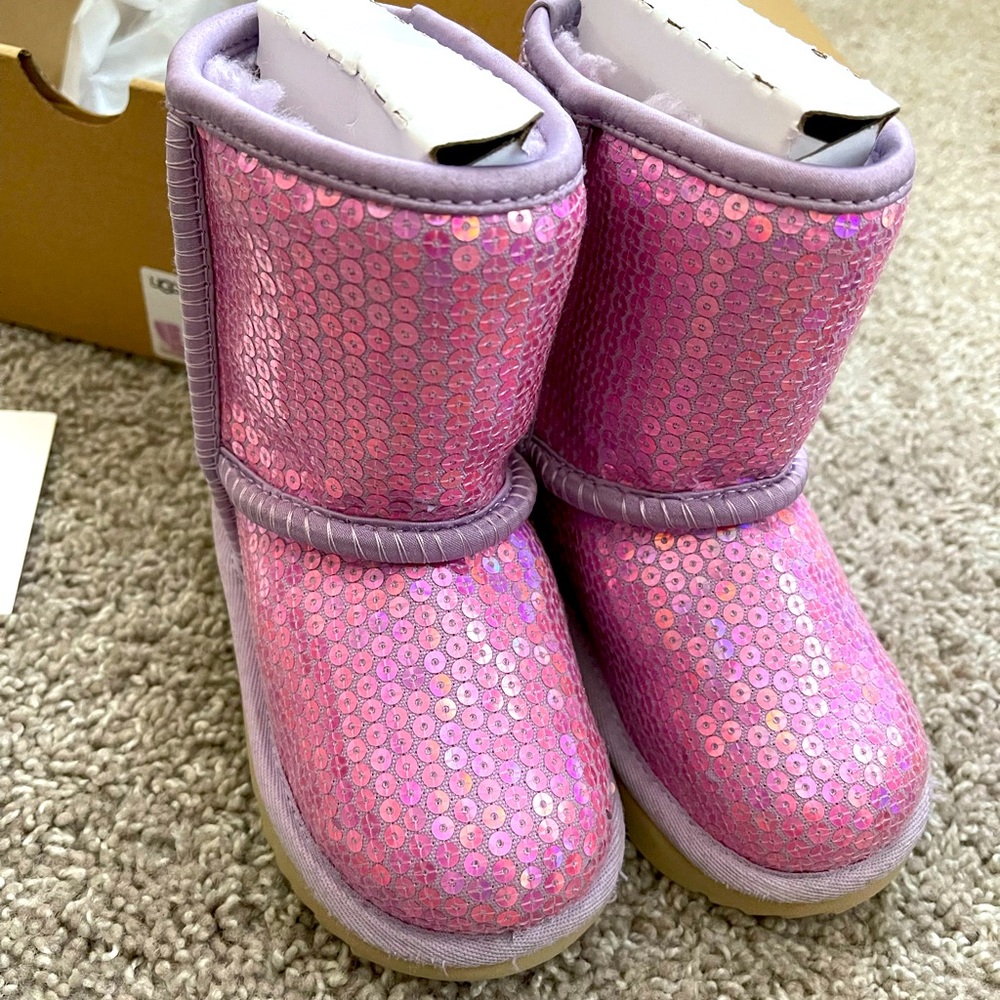 Uggs with sequins 7c